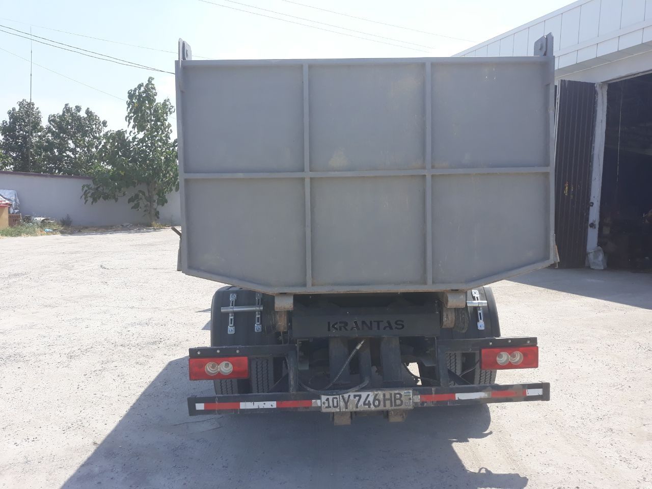 Foton sotiladi zoʻr sastayana