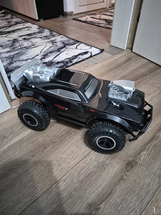 Кола с дистанционно