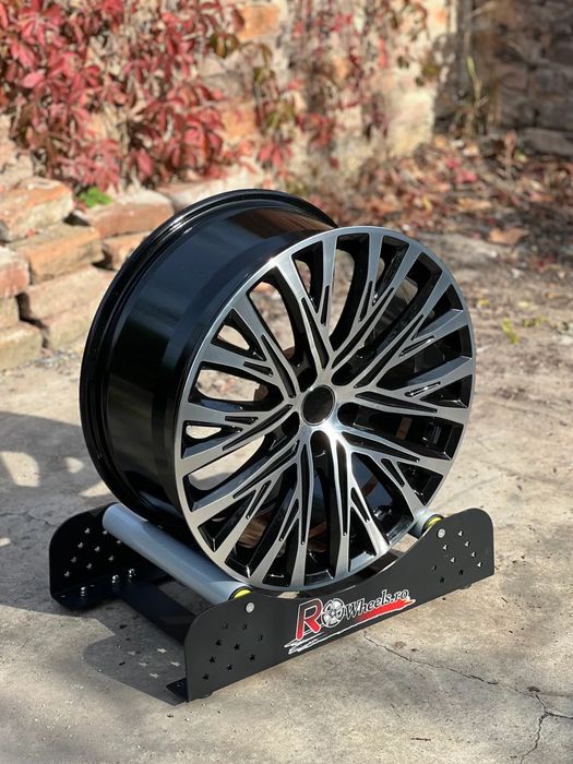 Jante AUDI R20 20 A4 A5 A6 A7 A8 Q3 Q5 Q7 Q8 Model 2024 cu anvelope vara/iarna