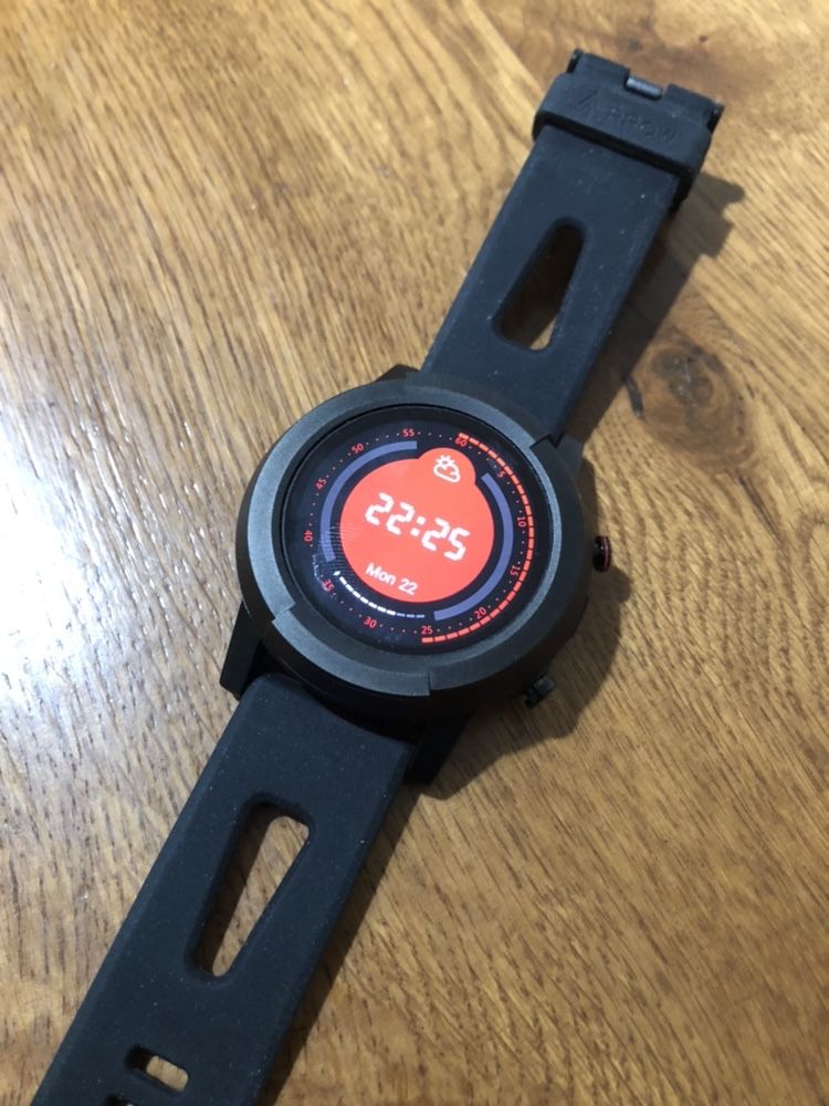 Arrow smartwatch