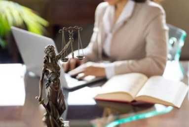 Avocat drept comercial, civil, muncii