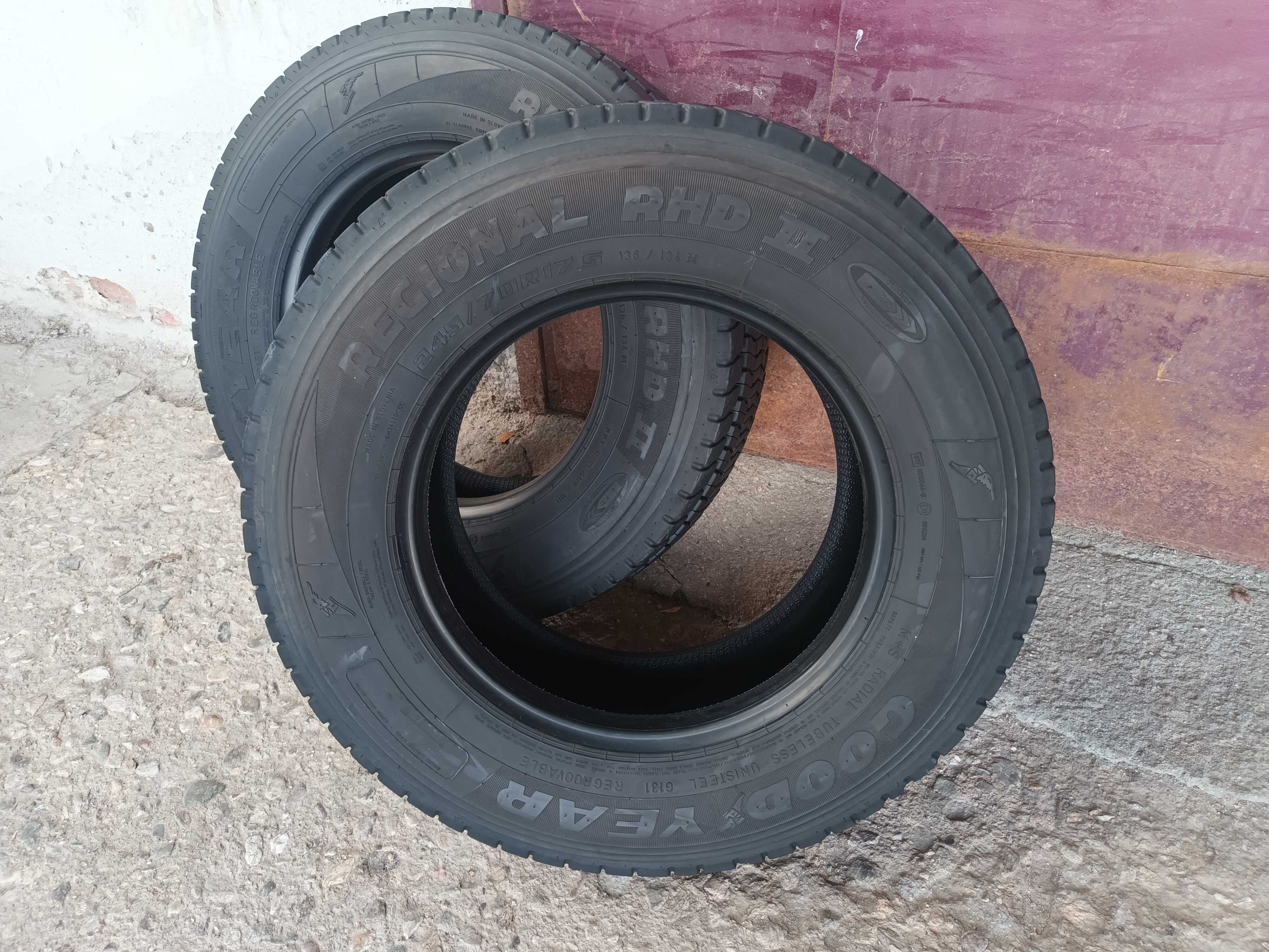 2 тежкотоварни гуми 245/70 R17.5 Goodyear Regional RHD2 136/134M M+S