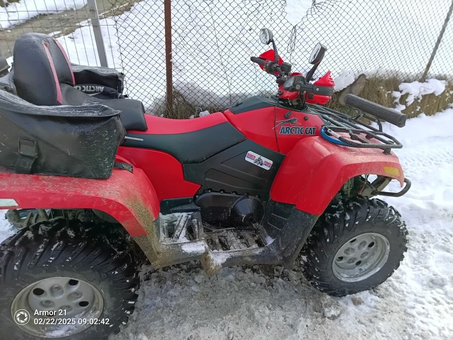 Vând/schimb ATV Arctic Cat cu auto