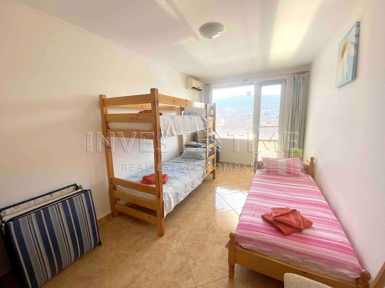 Продава се Тристаен апартамент в с. Кранево, Област Добрич - 90 кв.м за 945 €/кв.м - Снимка #3