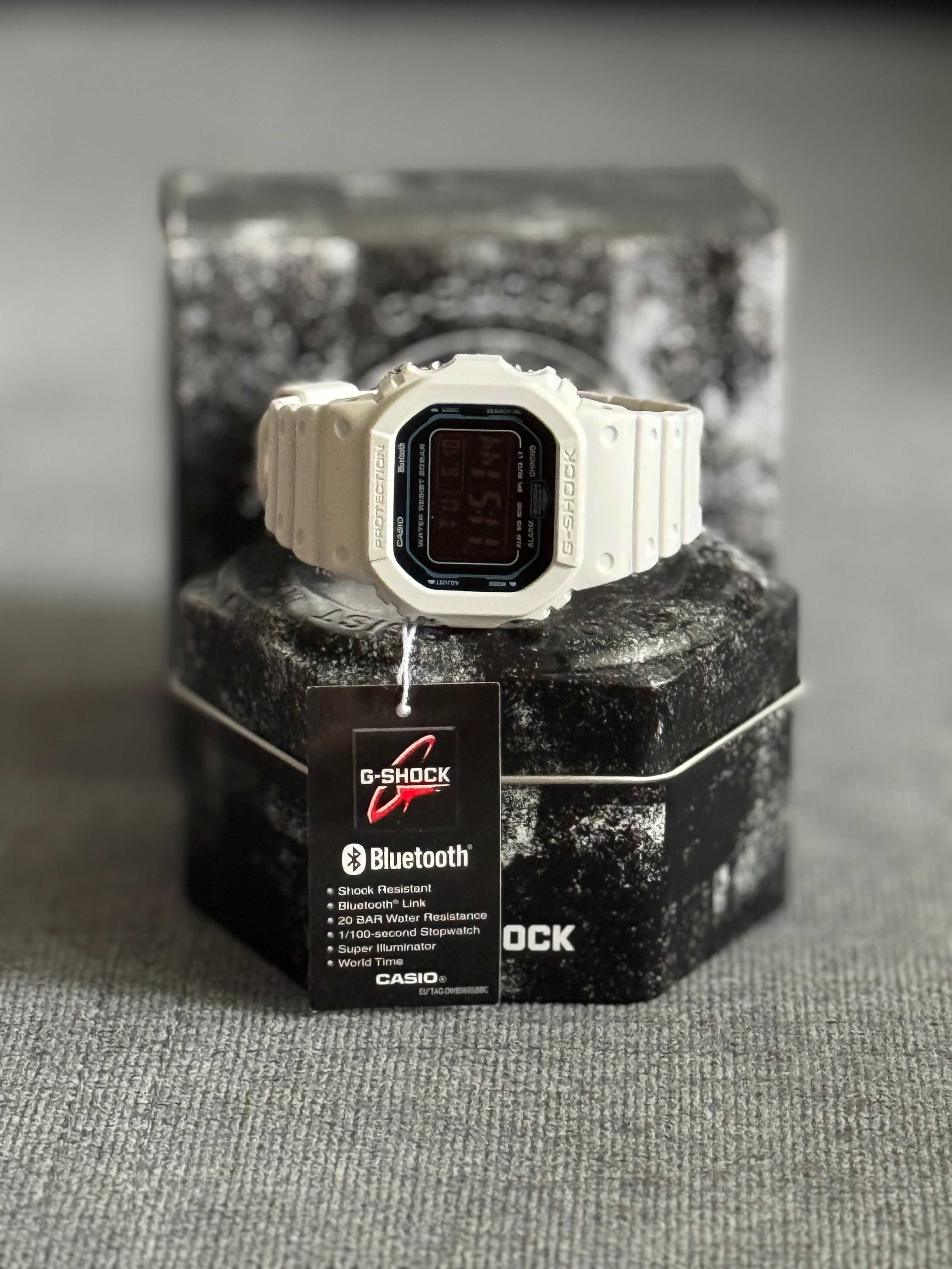 Часовник Casio G-Shock DW-B5600SF-7ER с гарнция до 17.06.2027