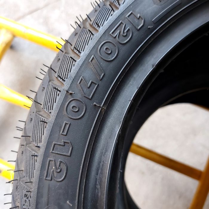 130/70/12" Michelin city grip winter. Нова