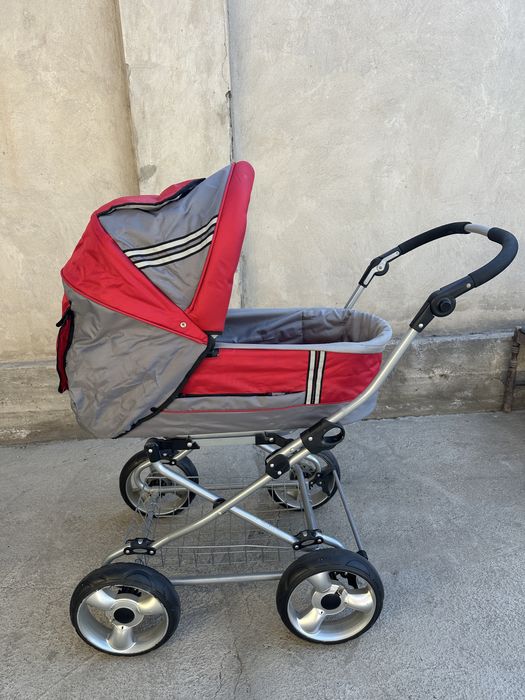 Продам детскую коляску 2в1