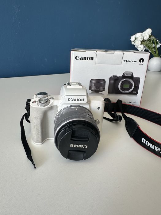 Canon EOS M50 Mirrorless 24 MP APSC, 4 K, kit cu obiectiv EF-M 15-45 m