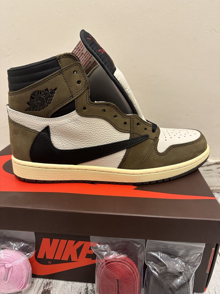 Air Jordan 1 High OG Traviss Scott