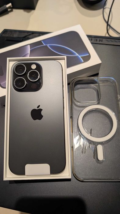 iPhone 16 Pro, отличен, с калъф и протектор