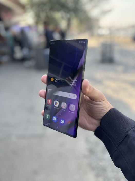 Samsung s20 8/256 радной без дефкта