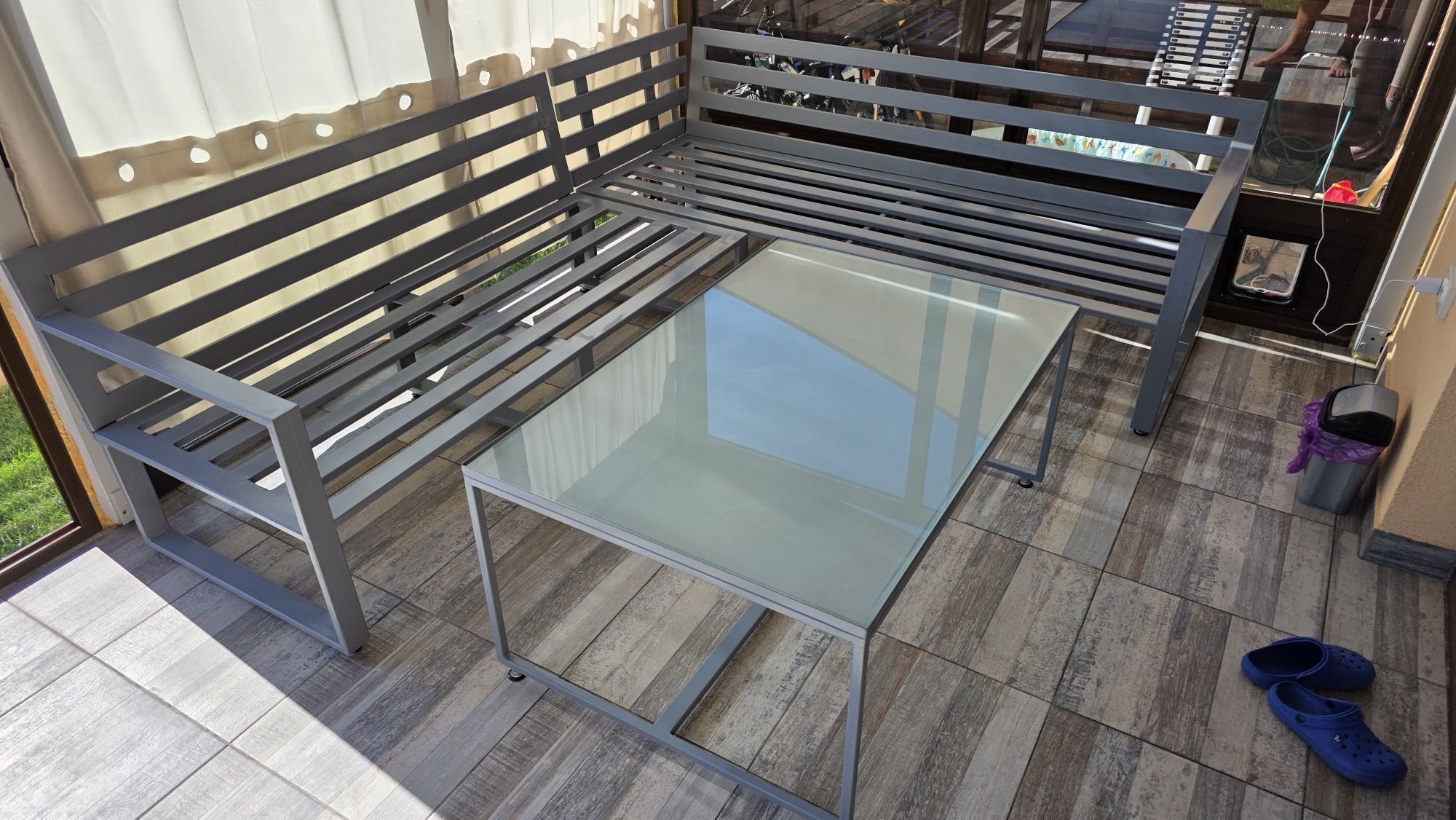 Vand mobilier pentru terasa.