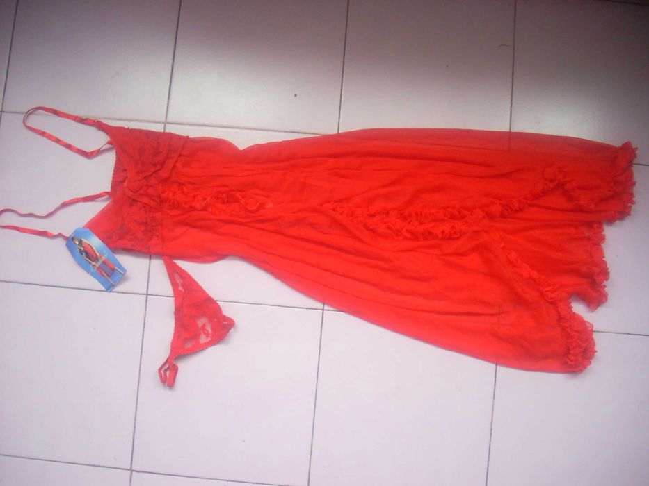 Еротичен комплект нощничка с прашки - НОВО с етикет