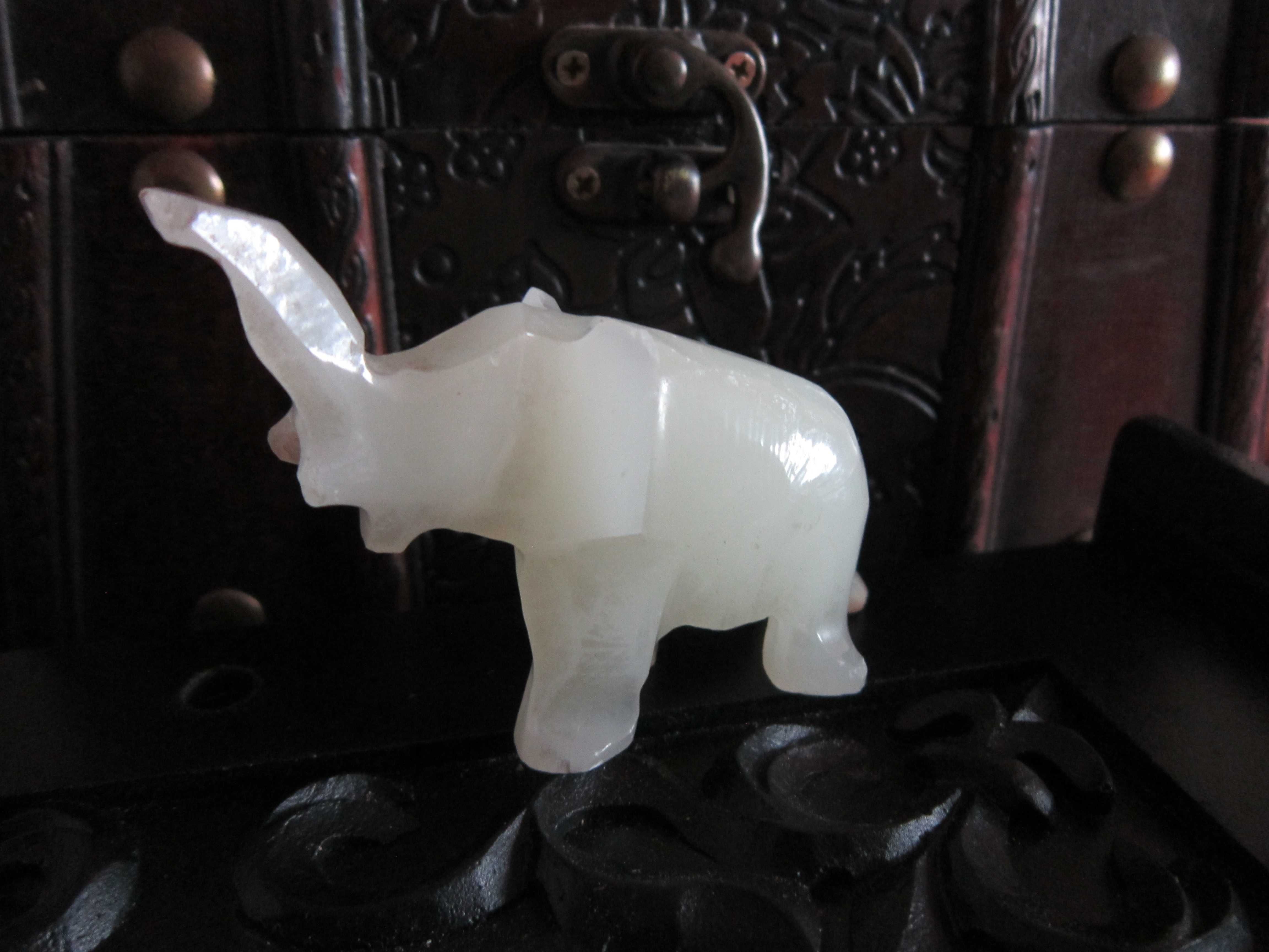 Elefant Alb onyx cadou rar feng shui Germania, miniatura,handmade