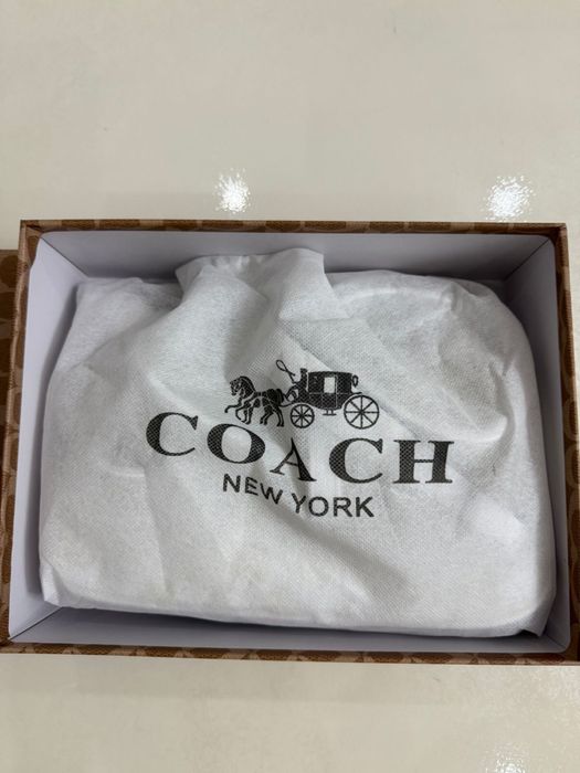Продается сумка Coach