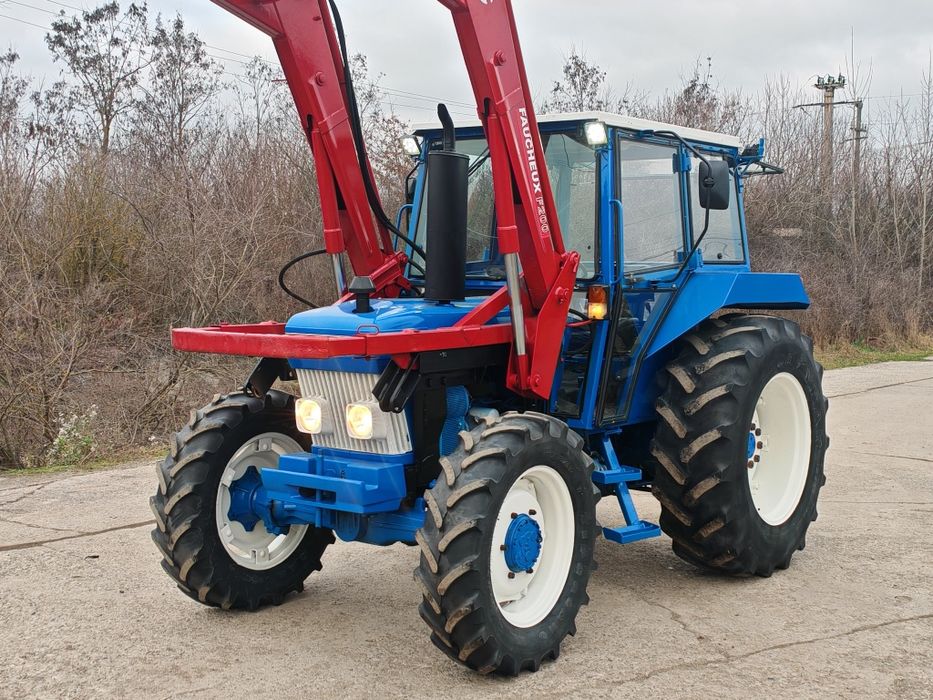 Tractor Ford 4610 cu încărcător frontal faucheux