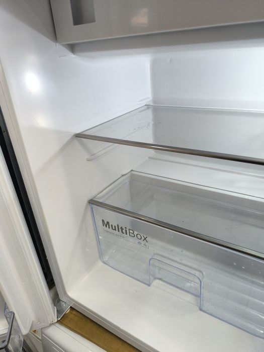 Хладилник с вътрешна камера Bosch KTL 15NW3A