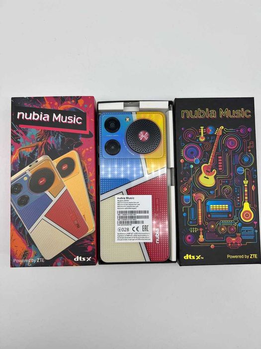 Телефон ZTE NUBIA Music