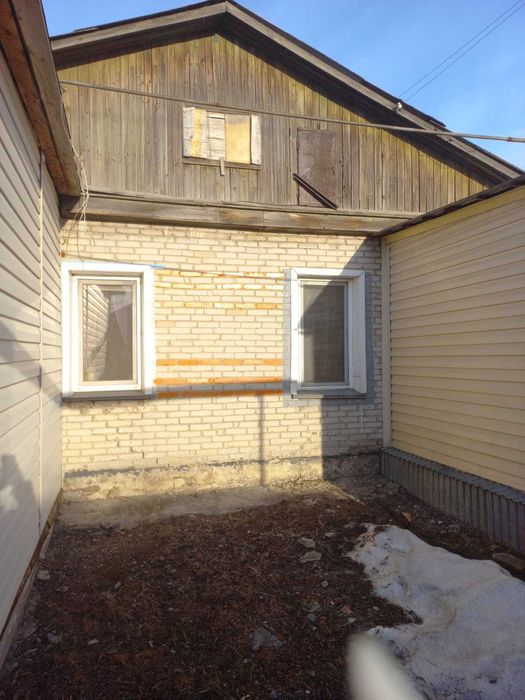 Продам дом в районе Бензостроя с центральным отоплением