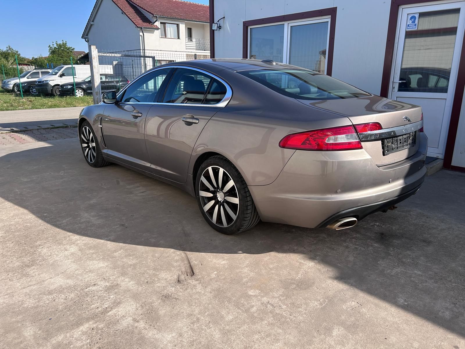 Jaguar XF! 6500 E neg! an 2011! 211 Cp! import GERMANIA! Rate