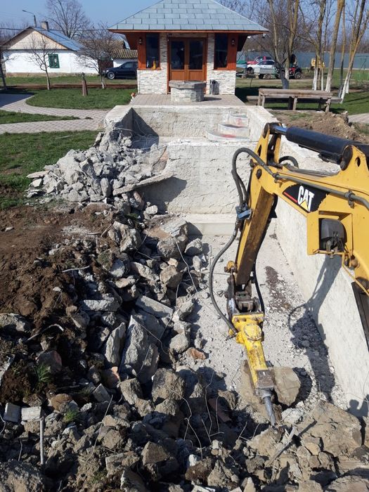 Închiriez cilindru compactor mai compactor masina de taiat beton picon