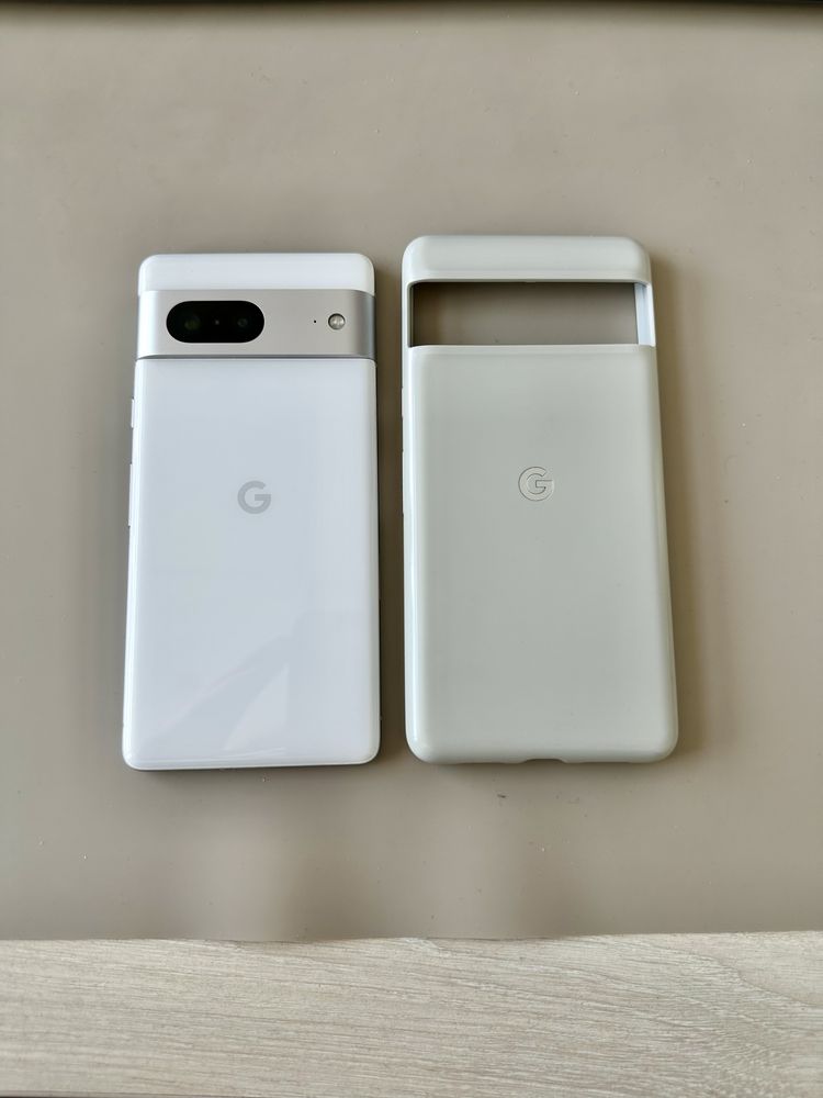 Продам Google Pixel 7, 128 гб, белый, с оригинальным чехлом, идеал.