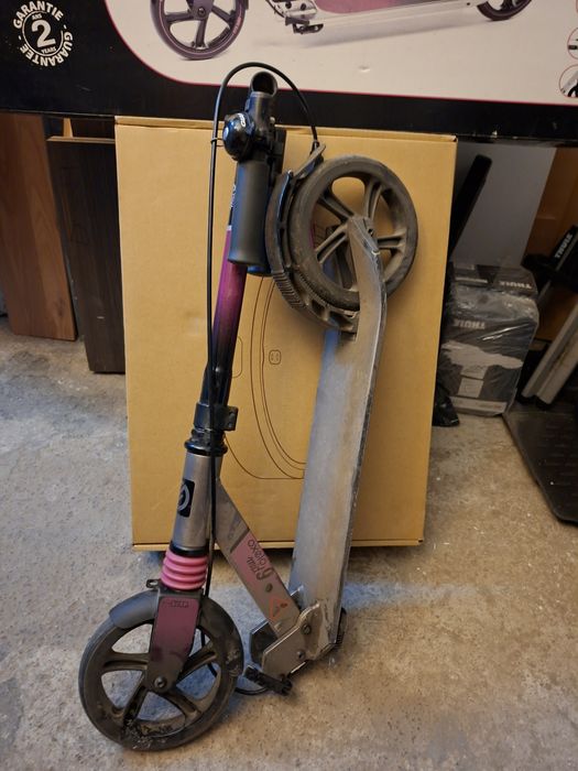 Trotinetă MID 9 copii
Trotinetă  roz copii