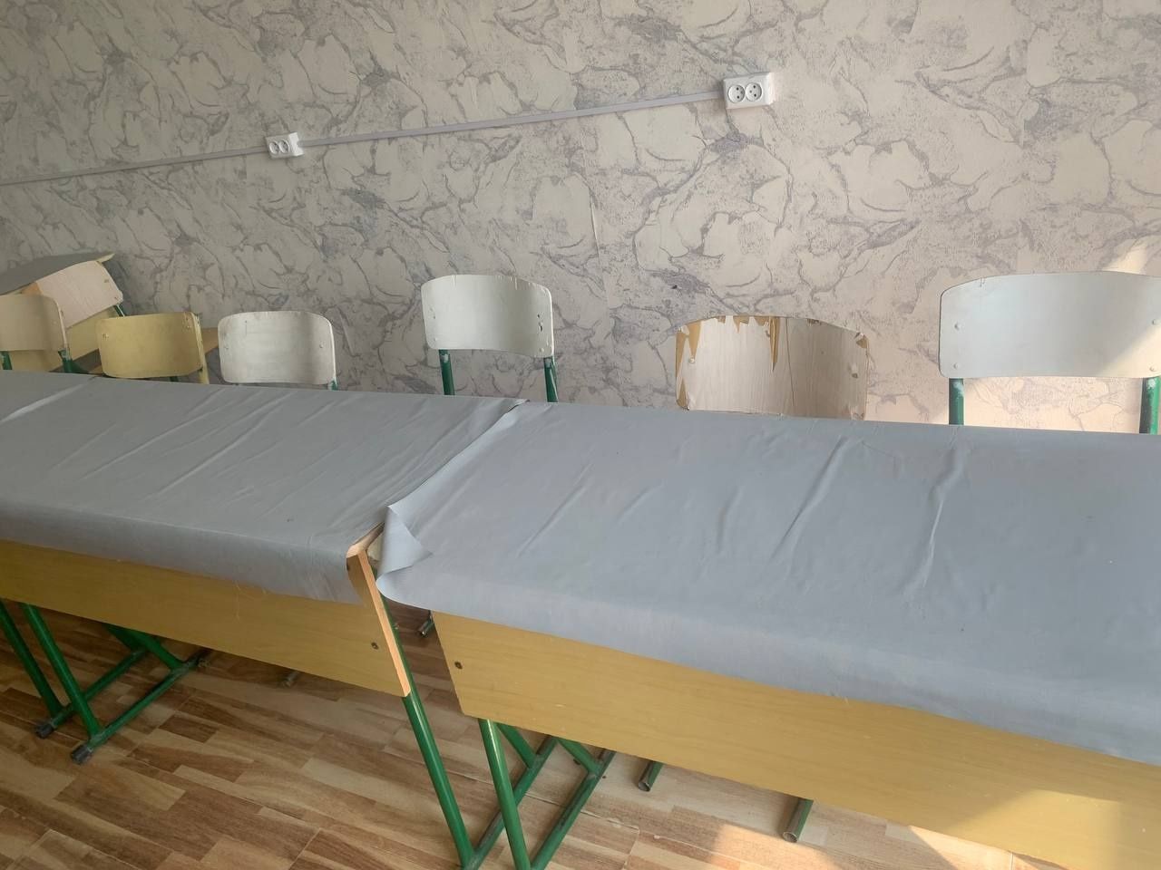 Parta.  135.000 Farg‘onada. Parta va 2 ta stuli