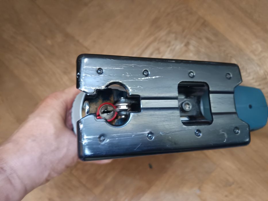 Vând fierăstrău pendular Bosch