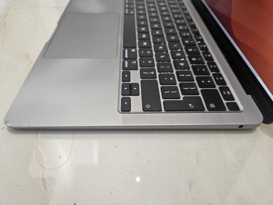 Apple MacBook Air 13" M1 16/256 по хорошей цене