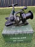 Mulineta Windblade HK 10000 11+1 Rulmenti. 

Trimit prin fan curier cu