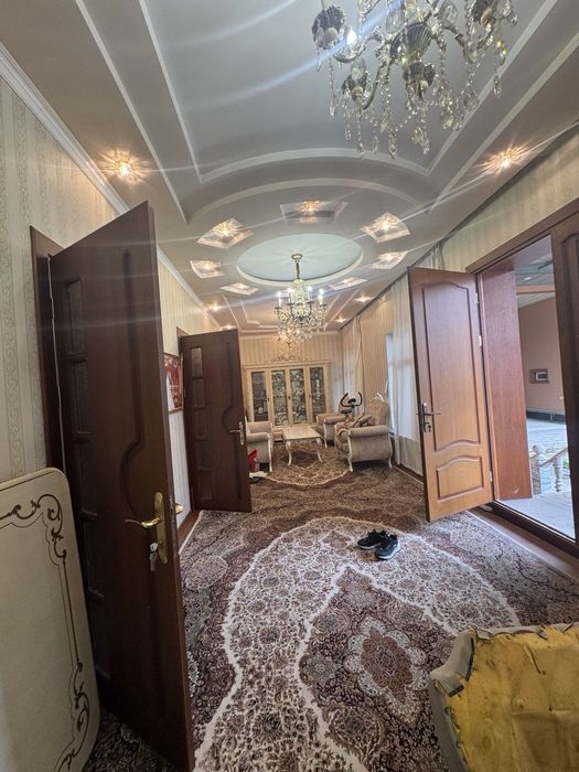 Сдаётся Дом под детский сад 12 соток 12комнат Вдоль дороги. Зенит