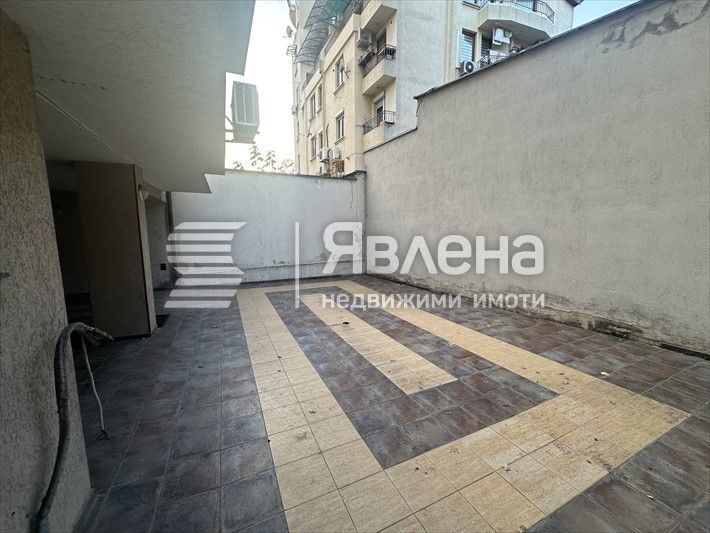 Продава се Офис в Варна, Гръцка махала - 125 кв.м за 1756 €/кв.м - Снимка #2
