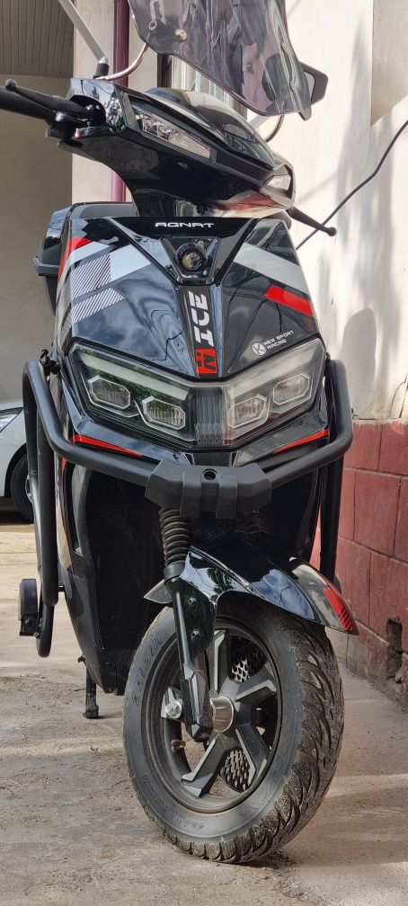 Skuter  yengi  vapshe udar