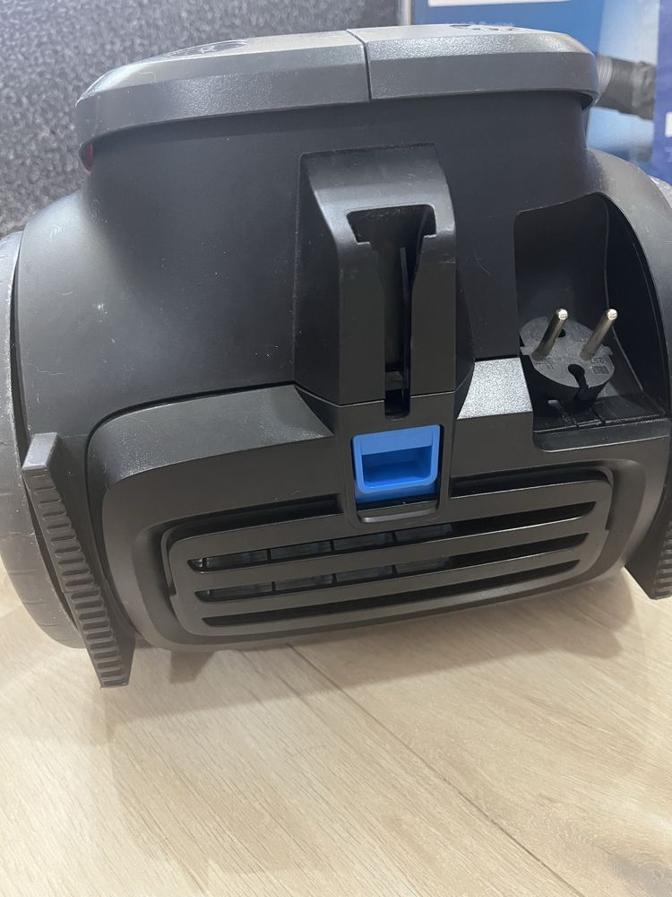 Aspirator Philips 3000 PowerPro compact FC9330
