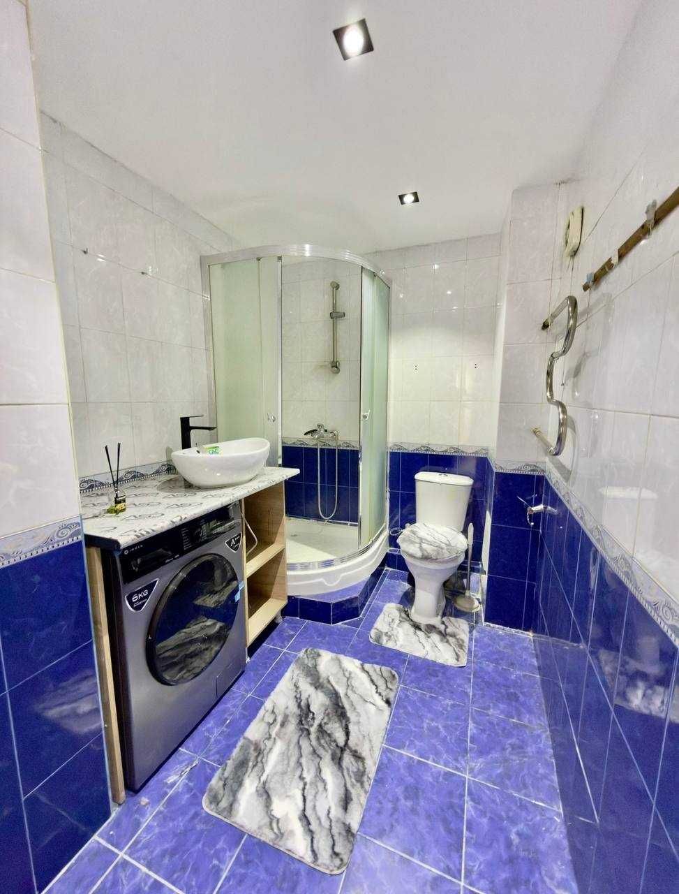 Квартира с евро ремонтом в центре района 2- комнаты, 40 м², Вторичка