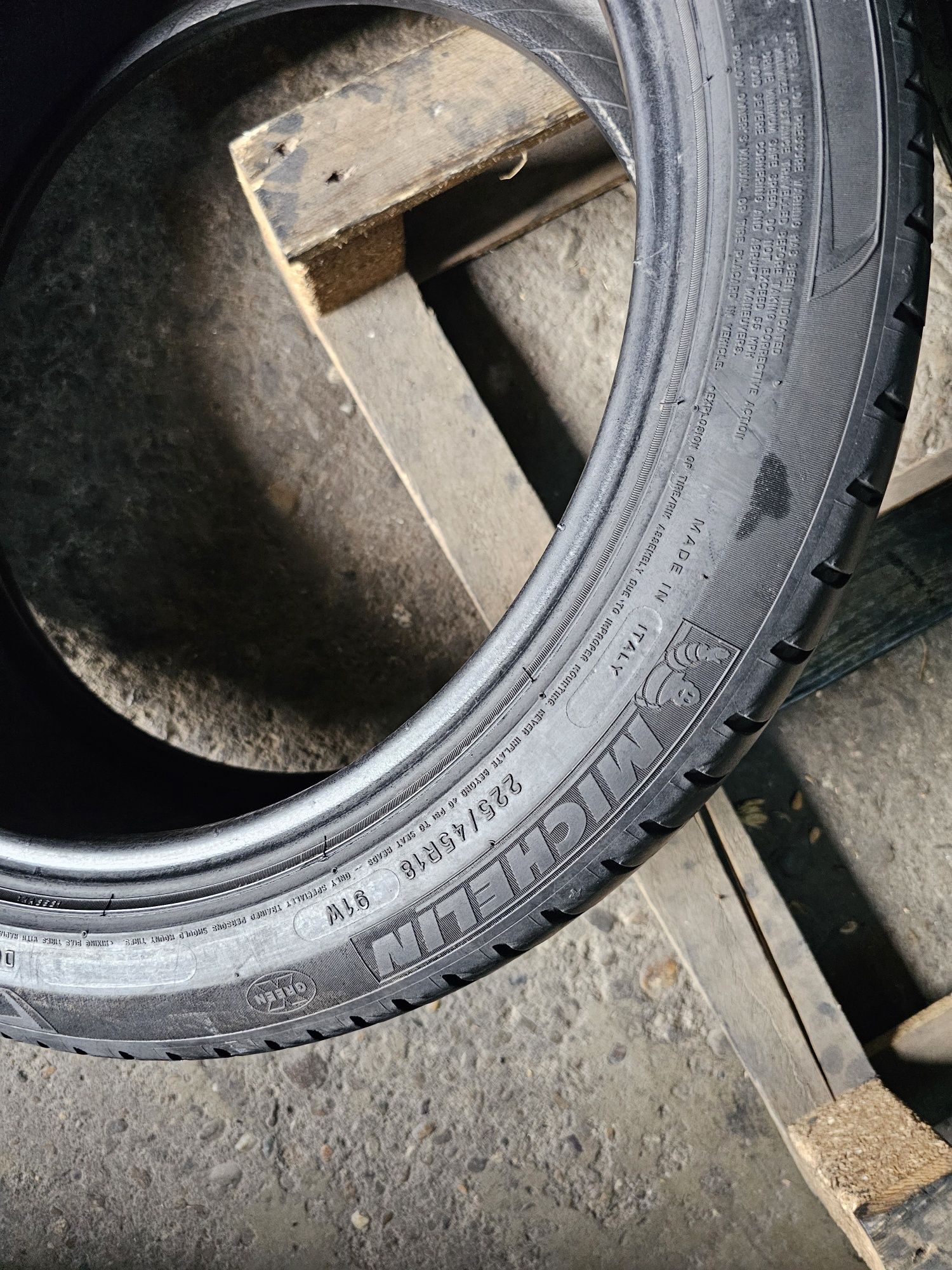 2 anvelope vara 225 45 18 Michelin