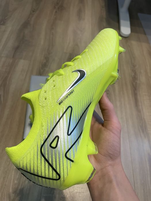 Nike Mercurial Vapor 16 Elite