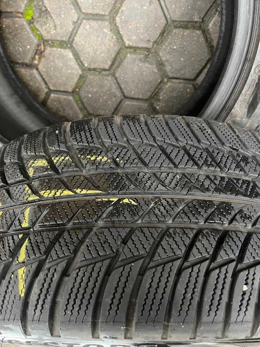 Anvelope 225/45/R17 Iarna M+S BRIDGESTONE (RUNFLAT) + DOT 2019-2021