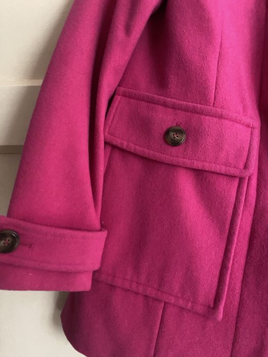 Вълнено цикламено палто Benetton