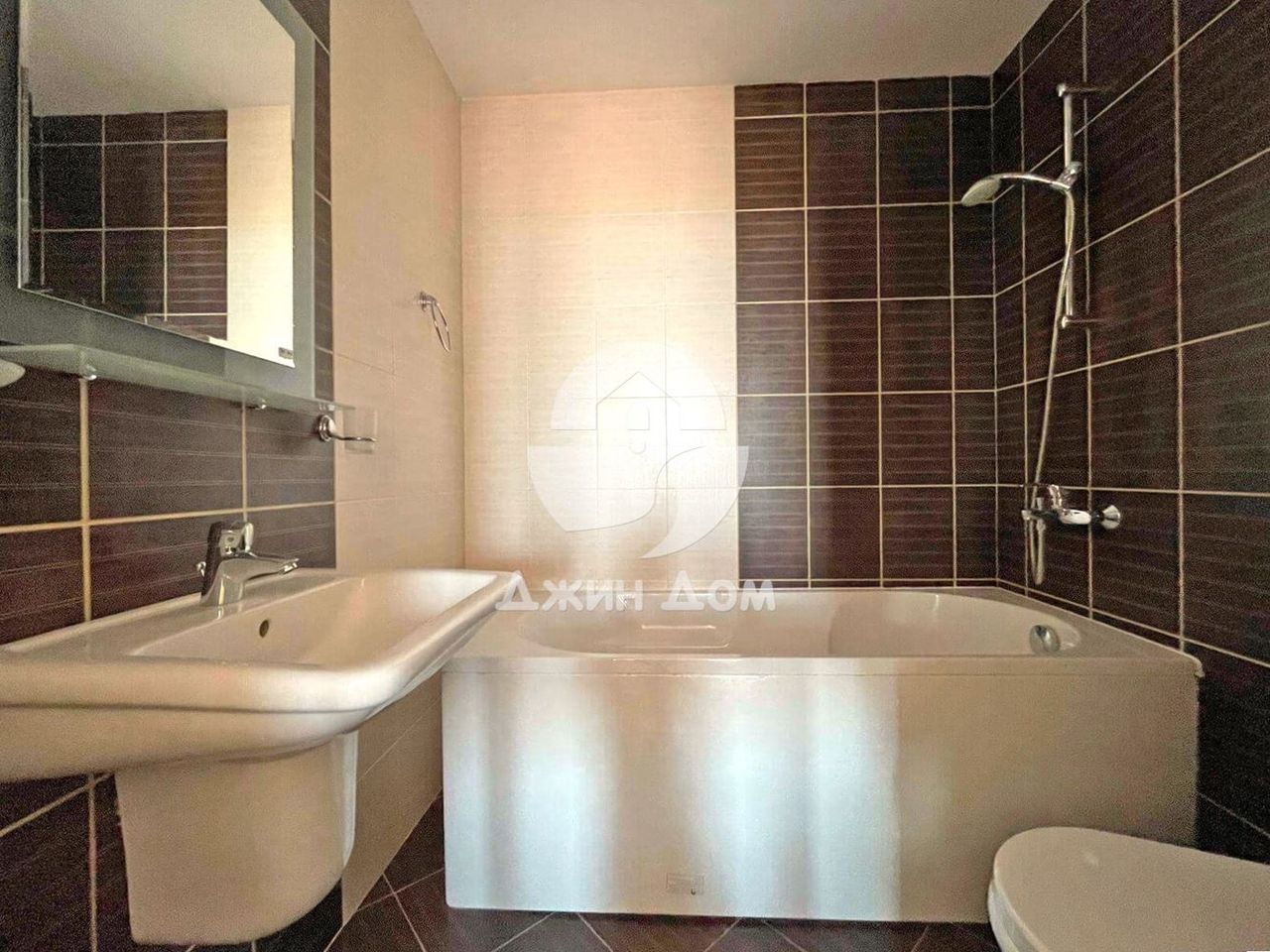 Продава се Двустаен апартамент в Несебър - 90 кв.м за 1333 €/кв.м - Снимка #8