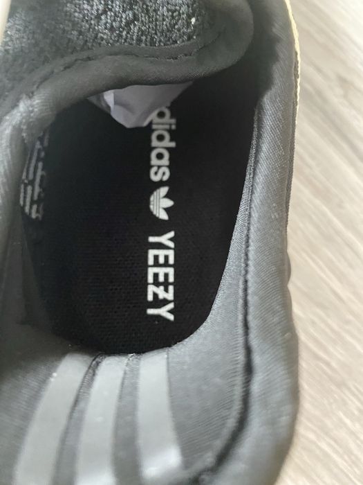 Yeezy SPLY 350 alb cu negru