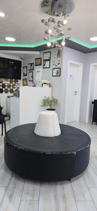 Кръгал       диван