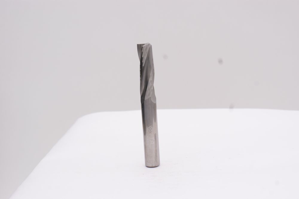 Концевые фрезы спиральные стружка вверх, вниз