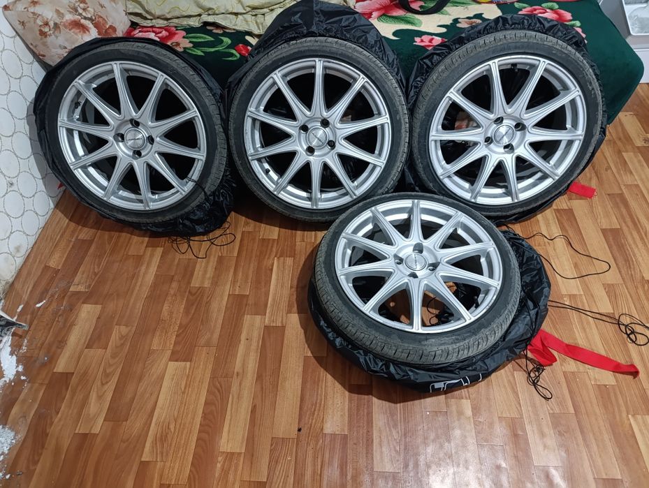 Срочно продам диски VOSSEN на 17