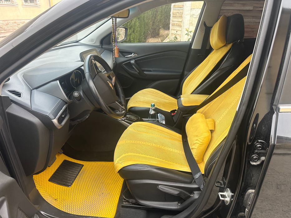 Tracker-2 Chevrolet 2023