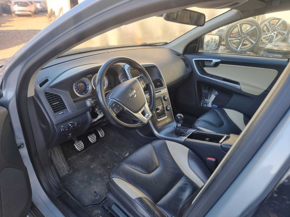 Accesorii OEM si piese auto Volvo XC60 D3 AWD 2.4d an 2013