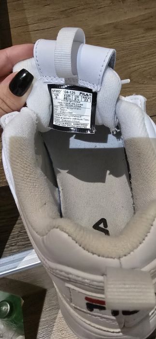Маратонки FILA .