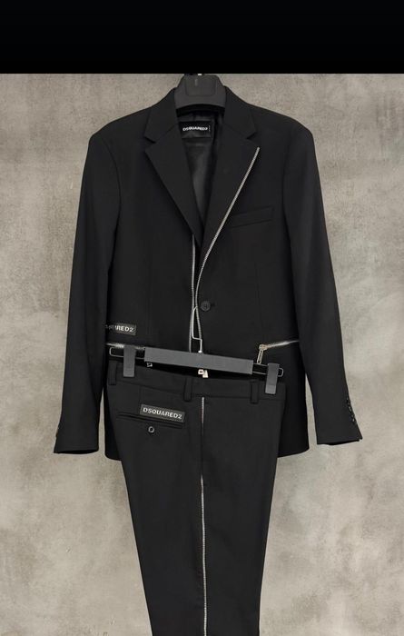 Costum Valentino Zegna Balmain Dsquared Gucci DG Boss Alexander Mcquee