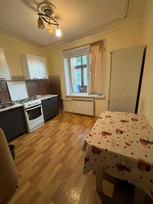 Продам 1 комнатную квартиру у/п на 9 мкр